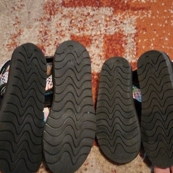 Rainbow sandals with thick black soles from Target NWT - Picture 5 of 7